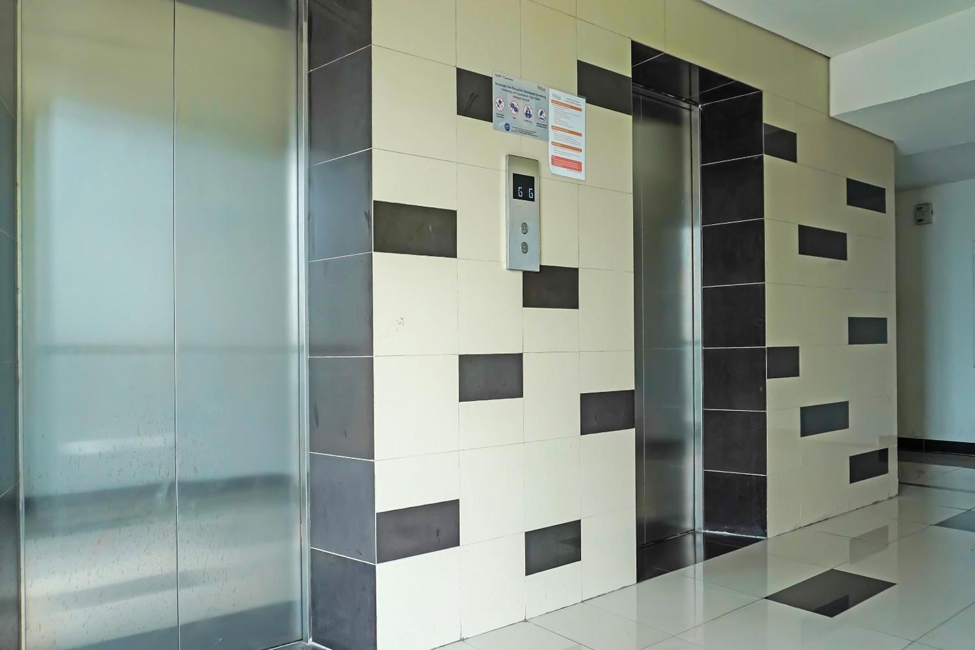 Oyo 90391 Gkitroom Karawang Dış mekan fotoğraf